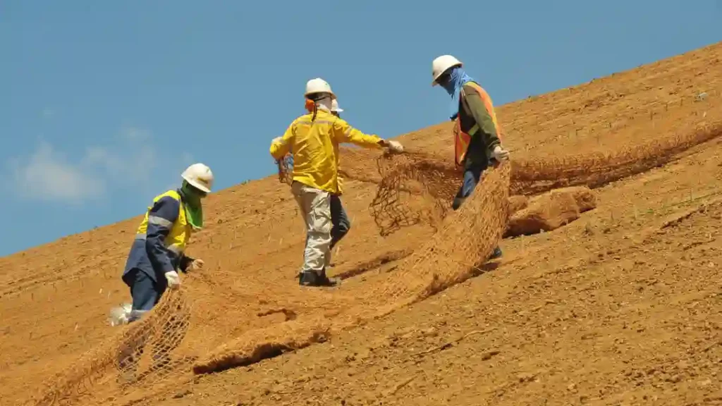 Cocomesh Sebagai Sumber Pendapatan Petani Kelapa