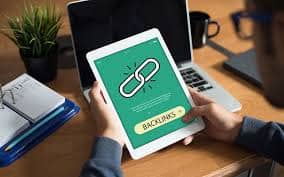 Pelajari strategi aman membangun backlink untuk meningkatkan SEO secara natural, efektif, dan terhindar dari penalti mesin pencari.